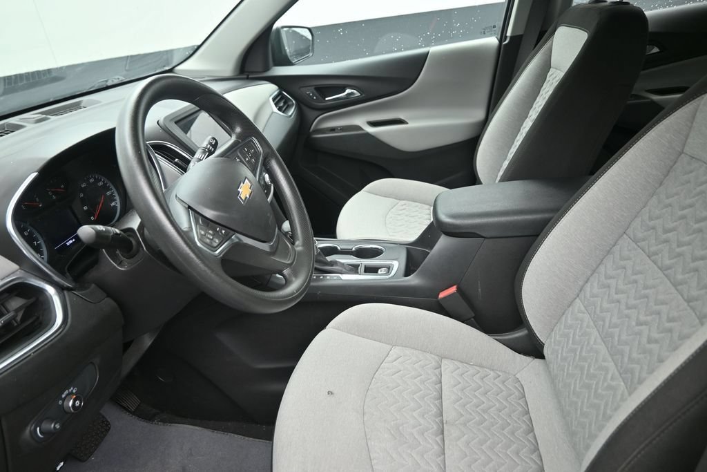 Used 2024 Chevrolet Equinox LS w/ Driver Confidence II Package FWD image 11