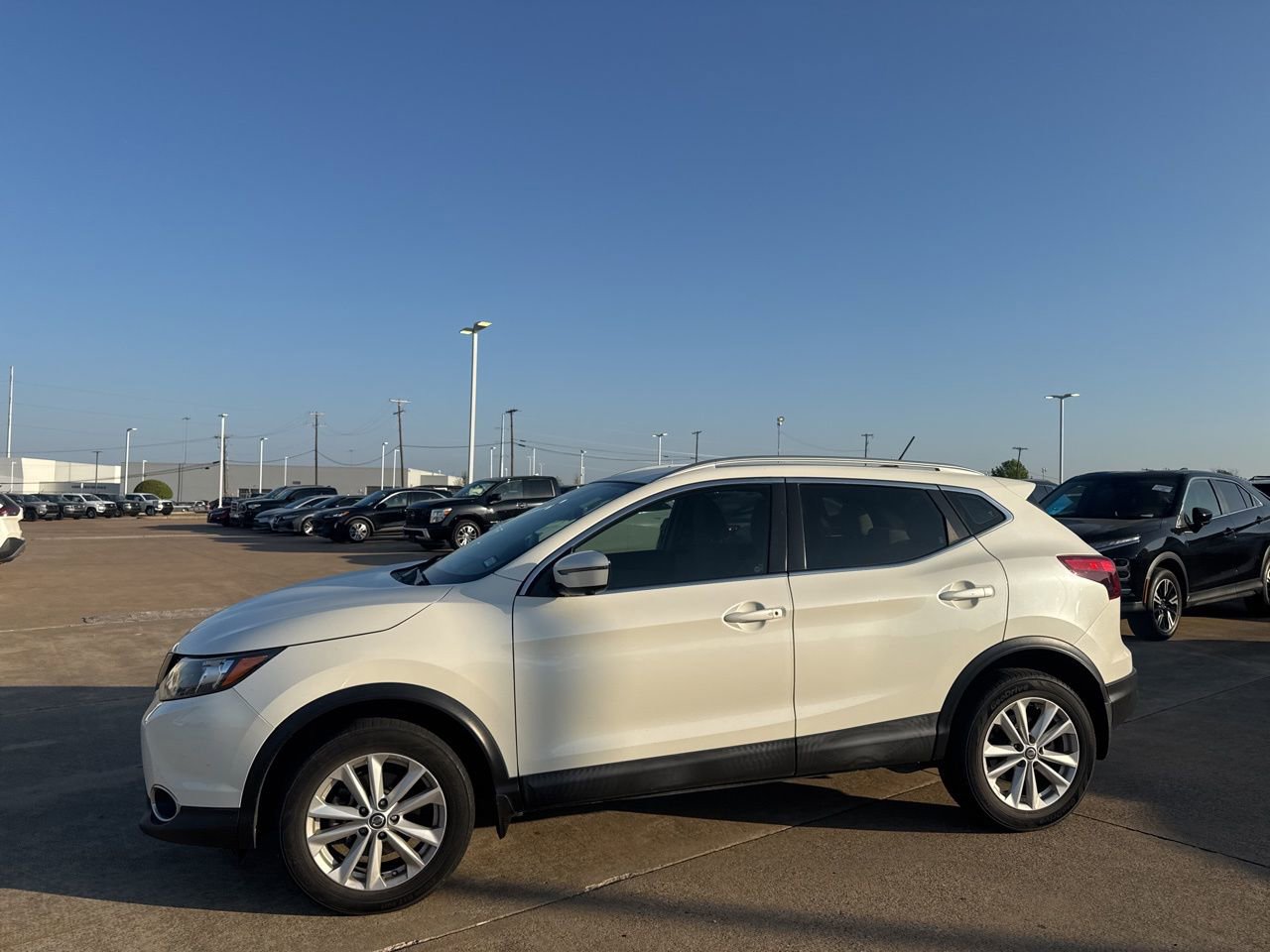 Used 2019 Nissan Rogue Sport SV w/ Technology Package image 10