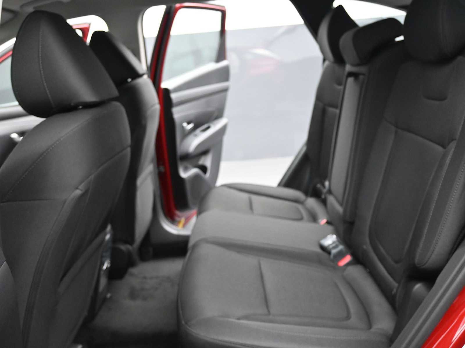 New 2026 Hyundai Tucson Blue SE image 15