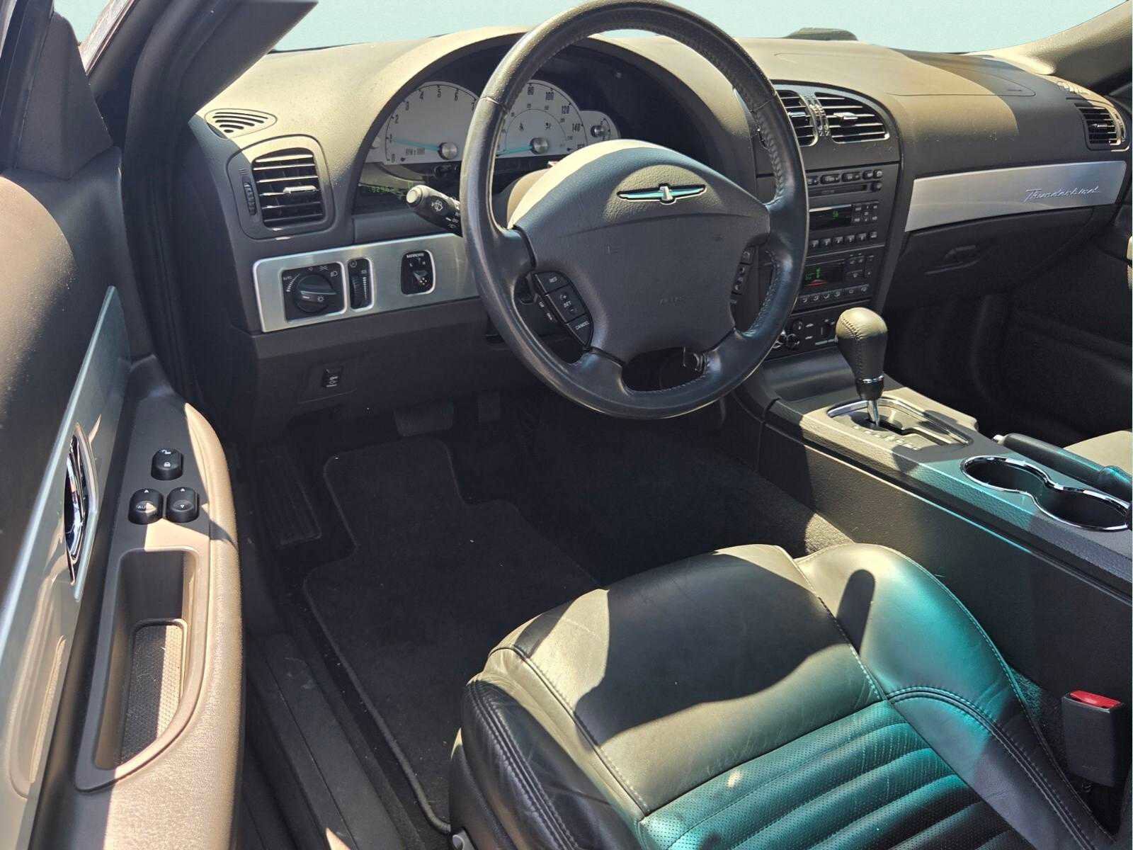 Used 2002 Ford Thunderbird Deluxe image 9
