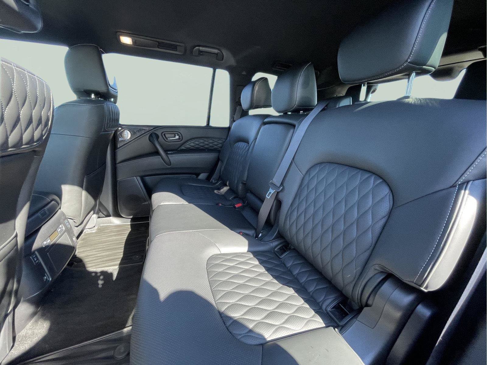 Used 2023 INFINITI QX80 Sensory w/ All-Season Package AWD/4WD image 16