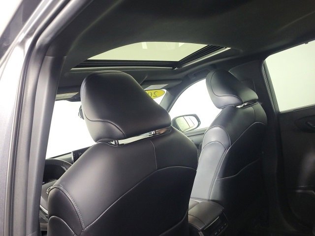 Used 2022 Toyota Highlander XSE image 19