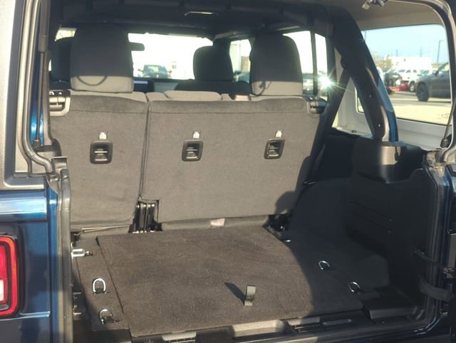 Used 2025 Jeep Wrangler Sport image 23