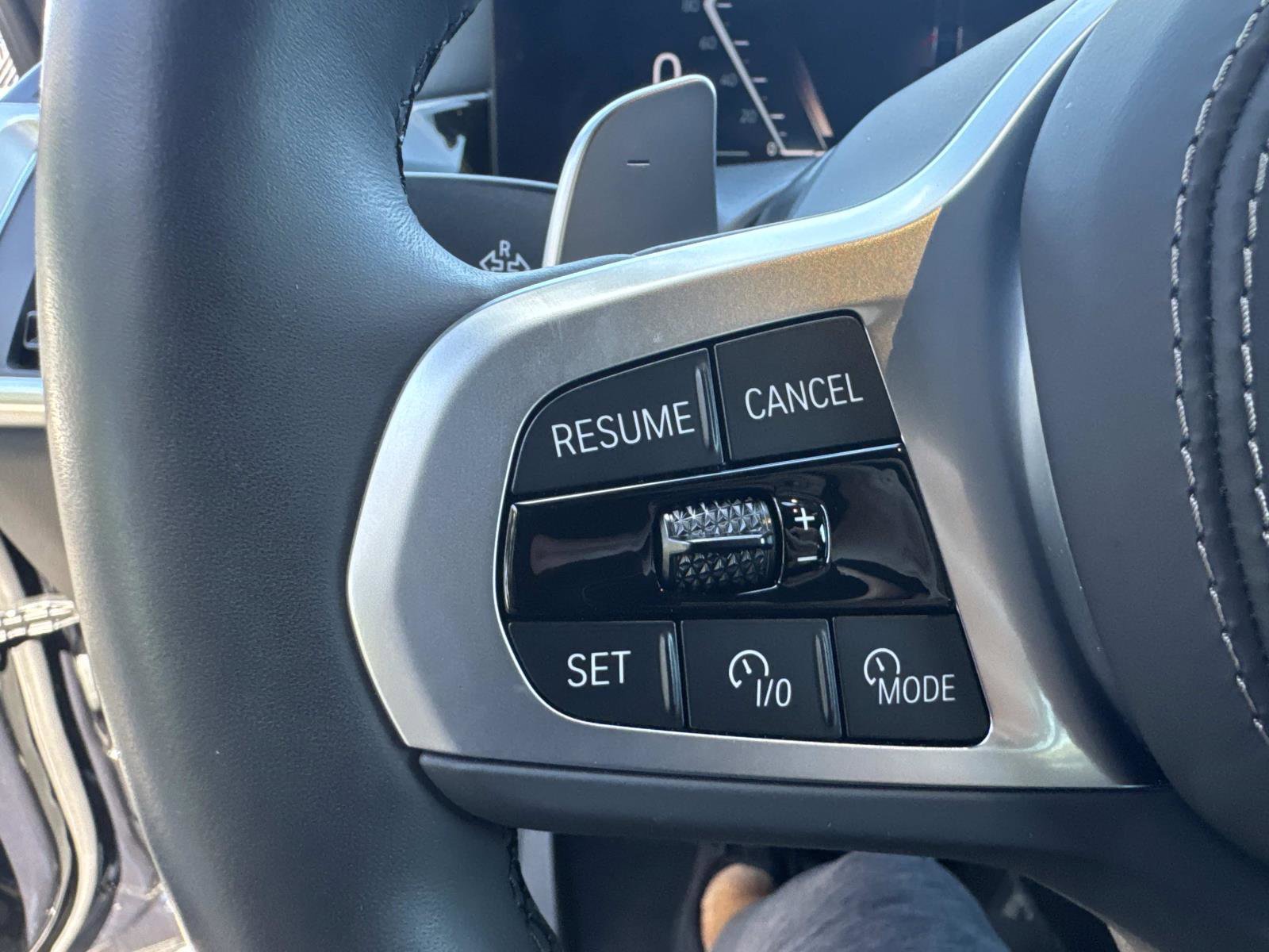 Certified 2025 BMW X6 xDrive40i image 30