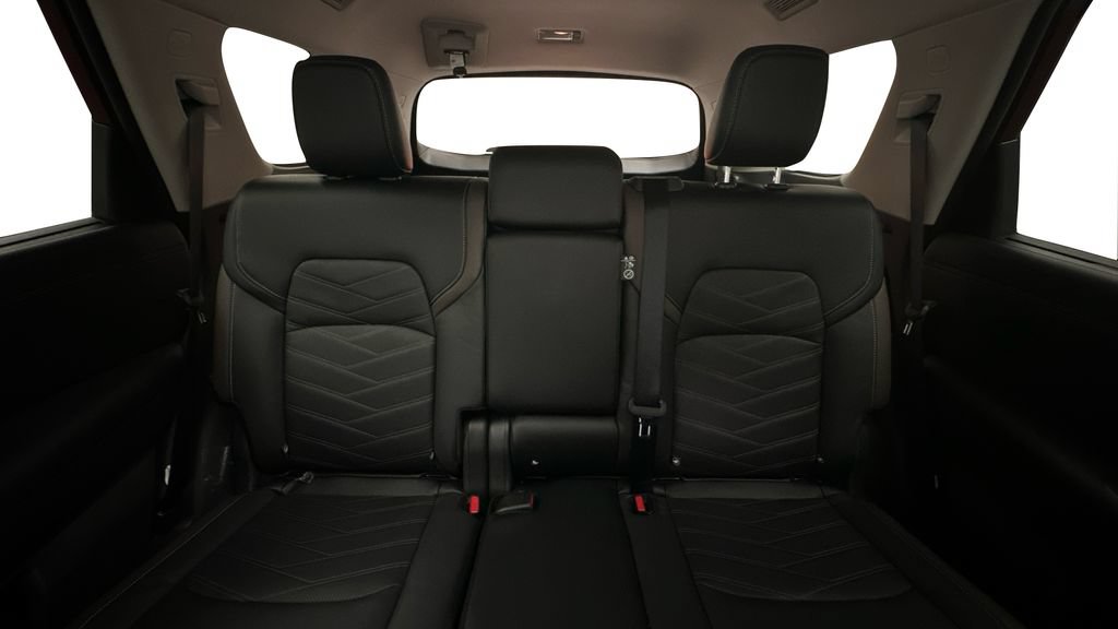 Certified 2024 Nissan Pathfinder Platinum AWD/4WD image 15