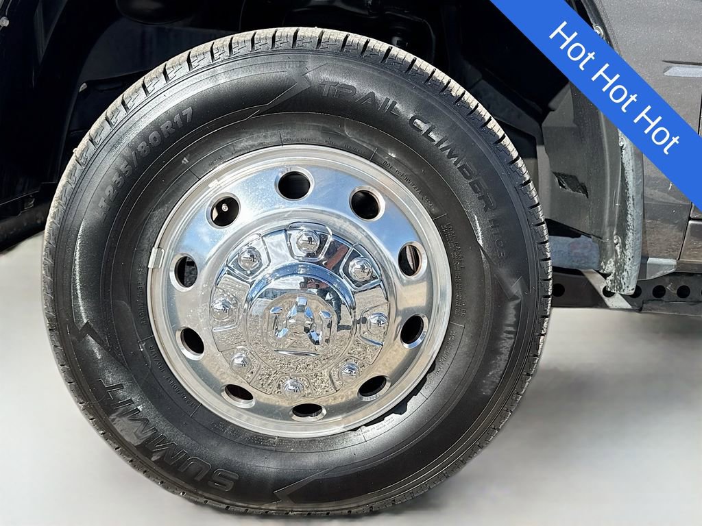 Used 2024 RAM 3500 Laramie image 31