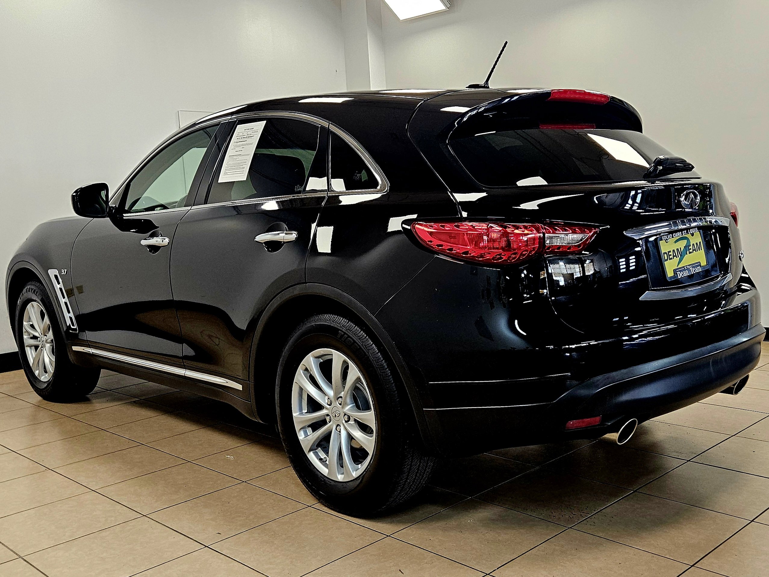 Used 2017 INFINITI QX70 AWD image 5