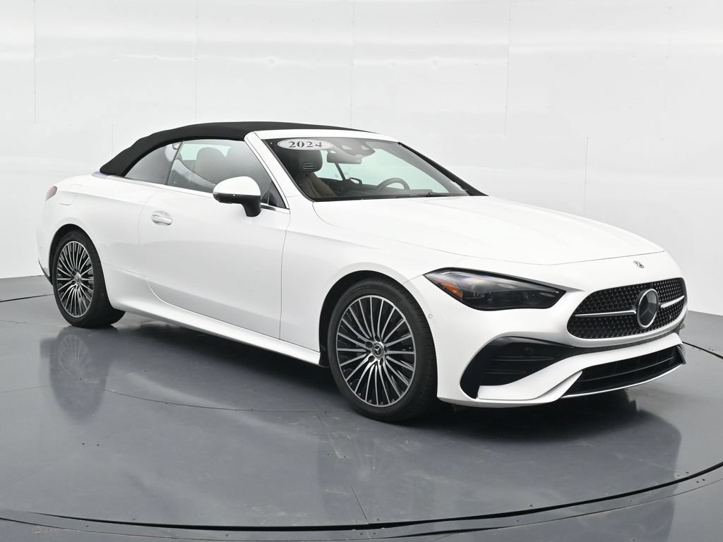 Used 2024 Mercedes-Benz CLE 300 4MATIC Cabriolet image 9