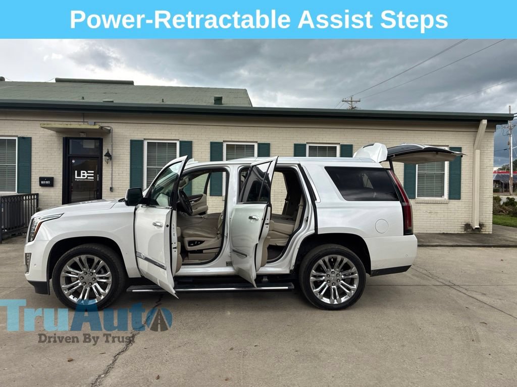 Used 2017 Cadillac Escalade Premium Luxury w/ LPO, Radiant Package AWD/4WD image 14