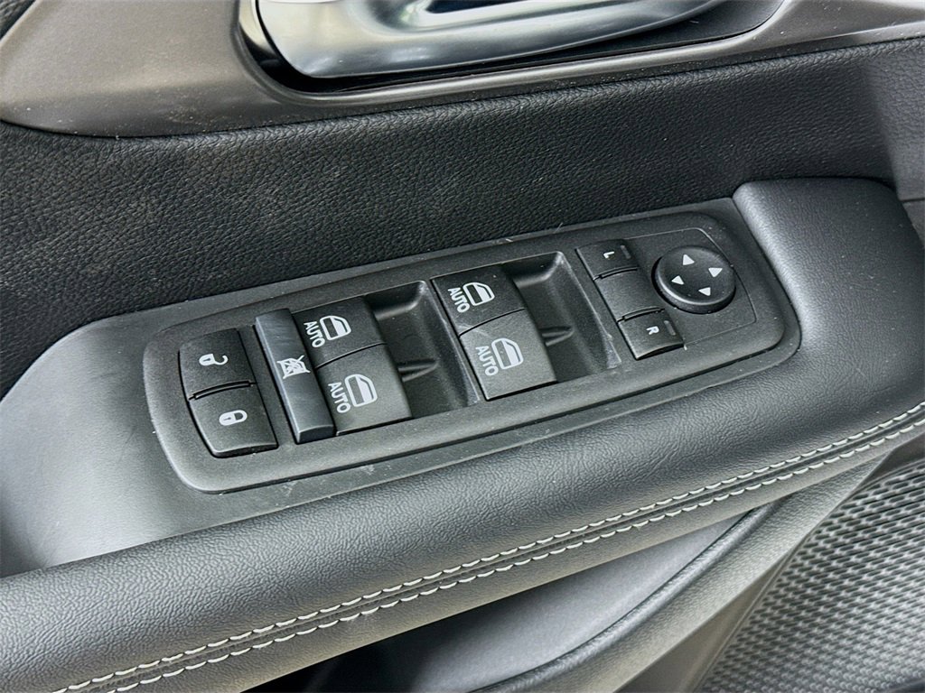 New 2026 Chrysler Pacifica Select image 19