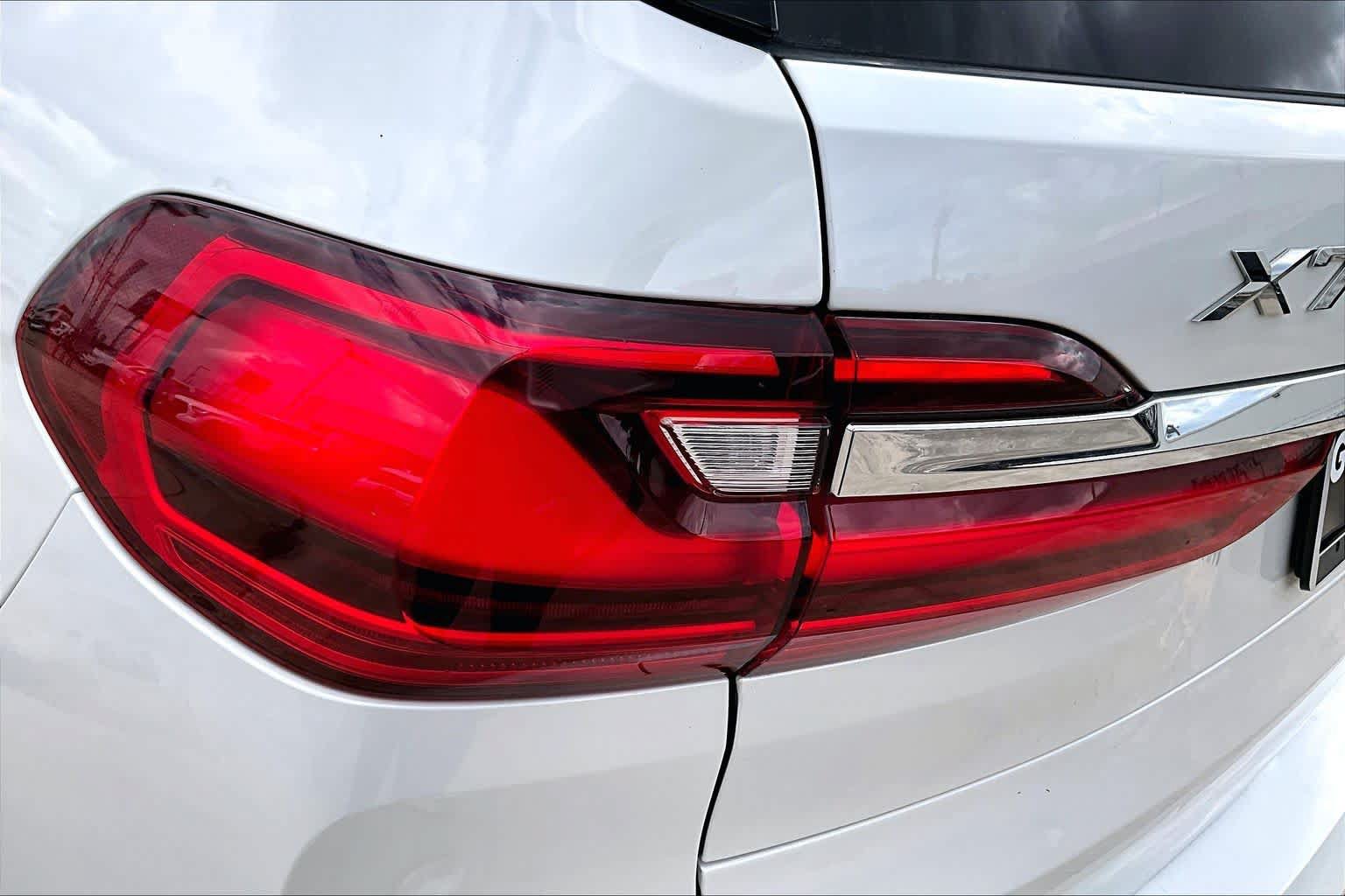 Used 2020 BMW X7 xDrive40i w/ Executive Package AWD/4WD image 29