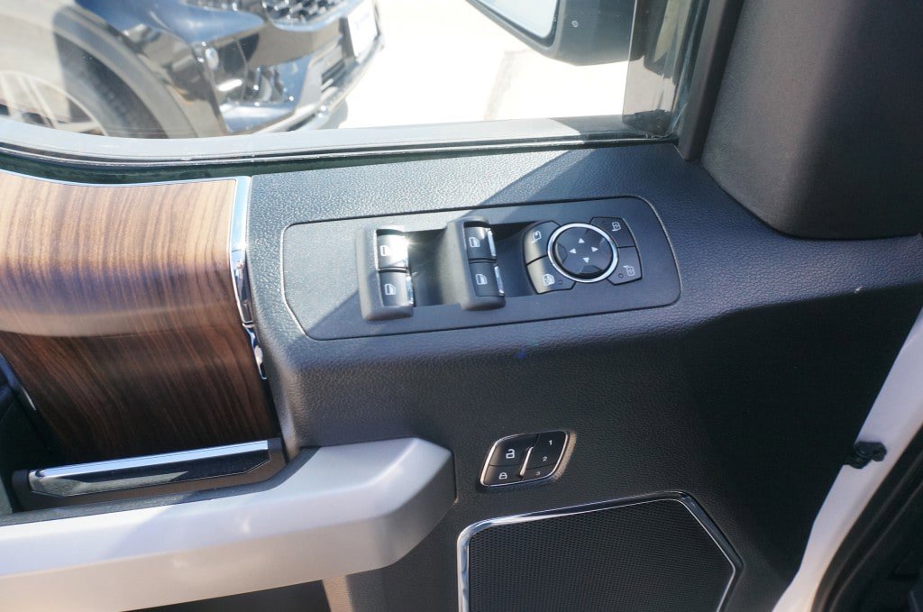 Used 2016 Ford F150 Lariat AWD/4WD image 16