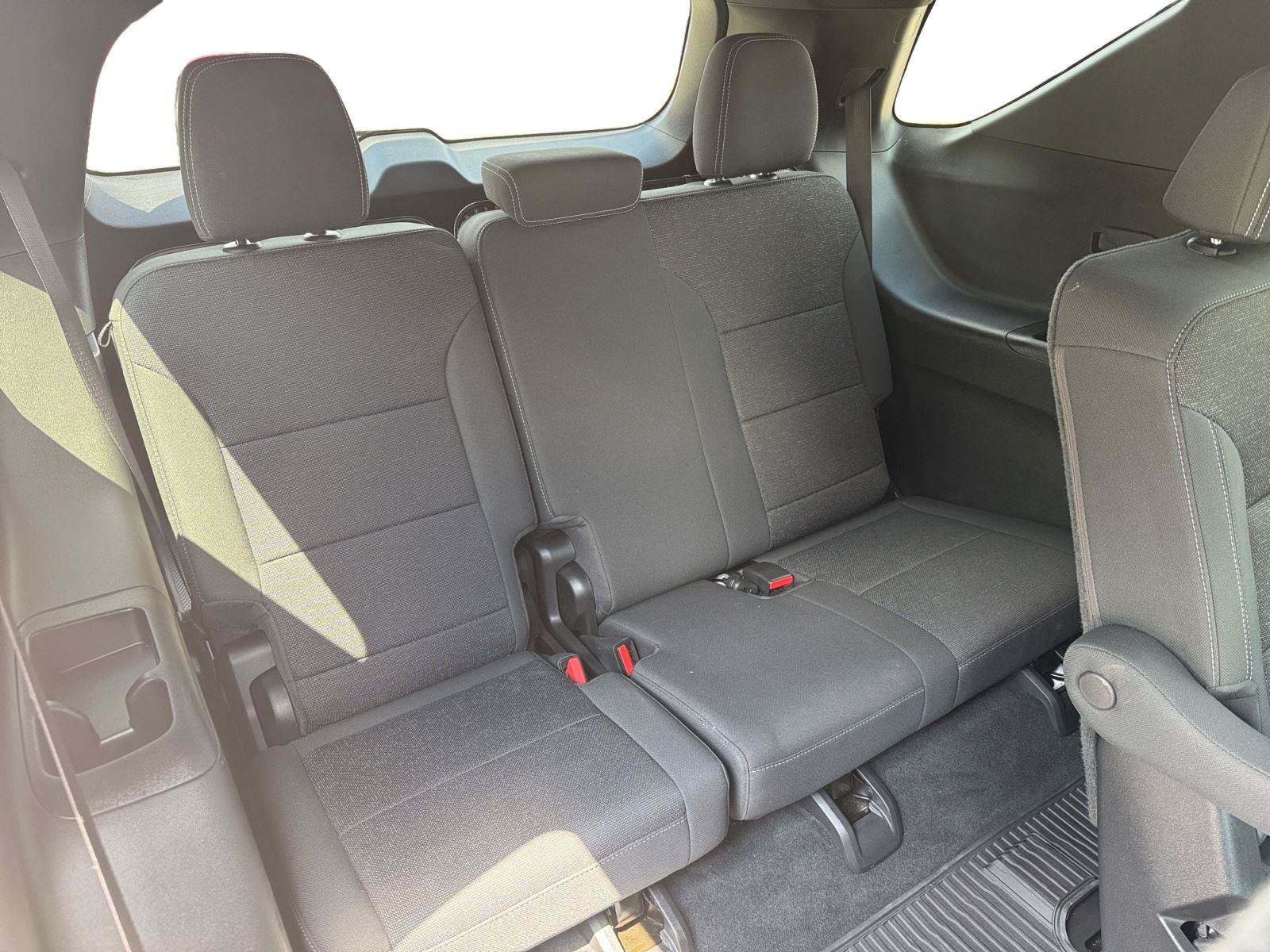 Used 2026 Chevrolet Traverse LT w/ LPO, Floor Liner Package FWD image 25