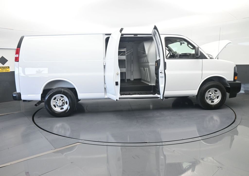 New 2026 Chevrolet Express 2500 Extended w/ Driver Convenience Package RWD image 69