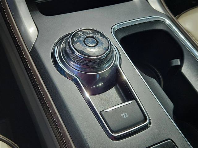 Used 2018 Ford Fusion Platinum FWD image 16