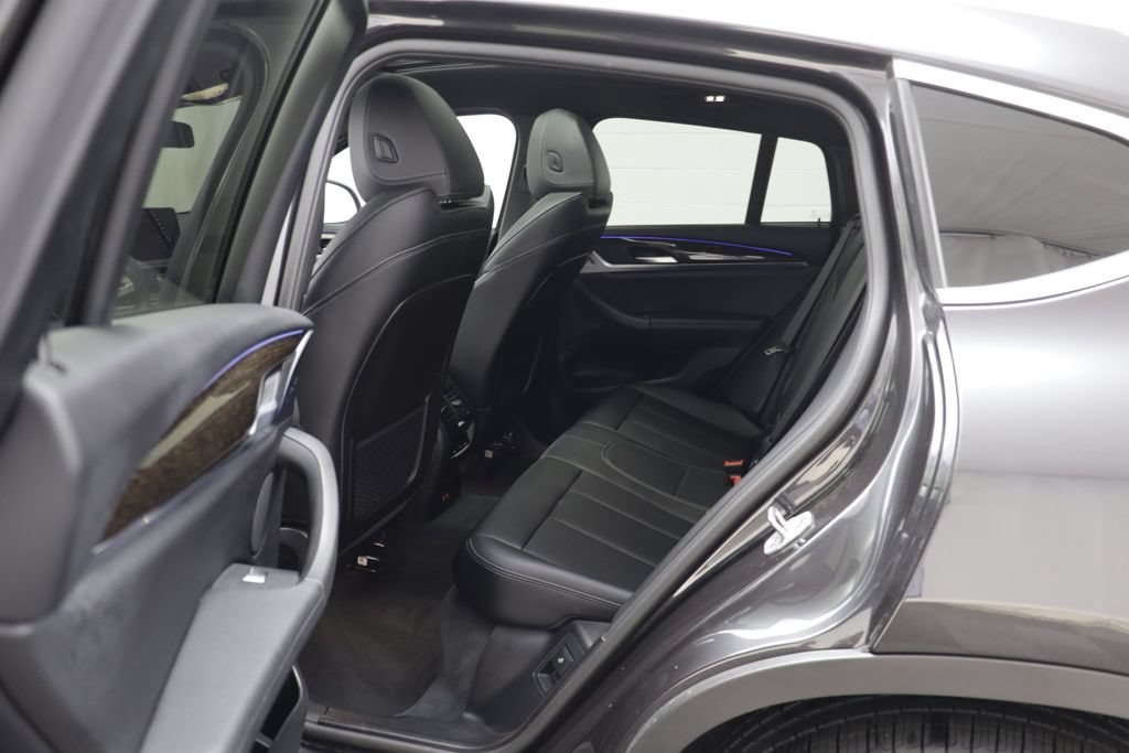 Certified 2025 BMW X4 xDrive30i AWD/4WD image 13