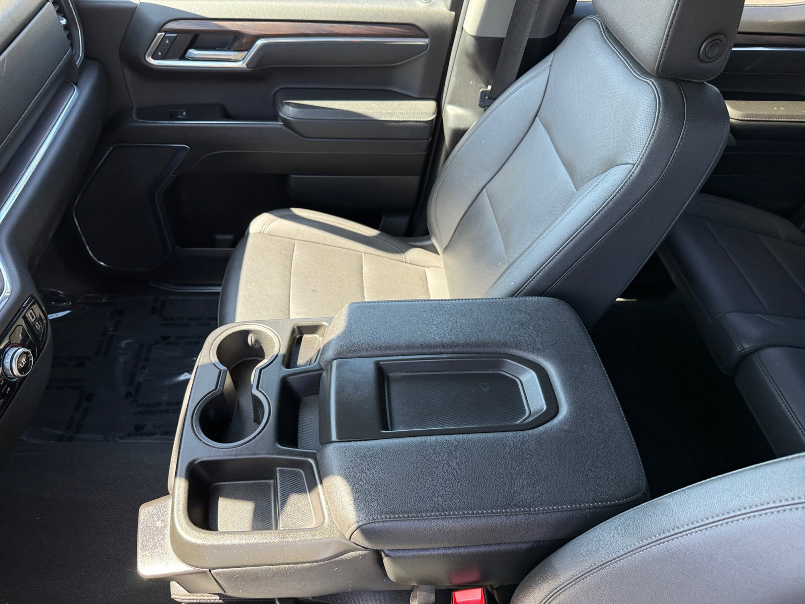 Used 2025 GMC Sierra 1500 SLT RWD image 14