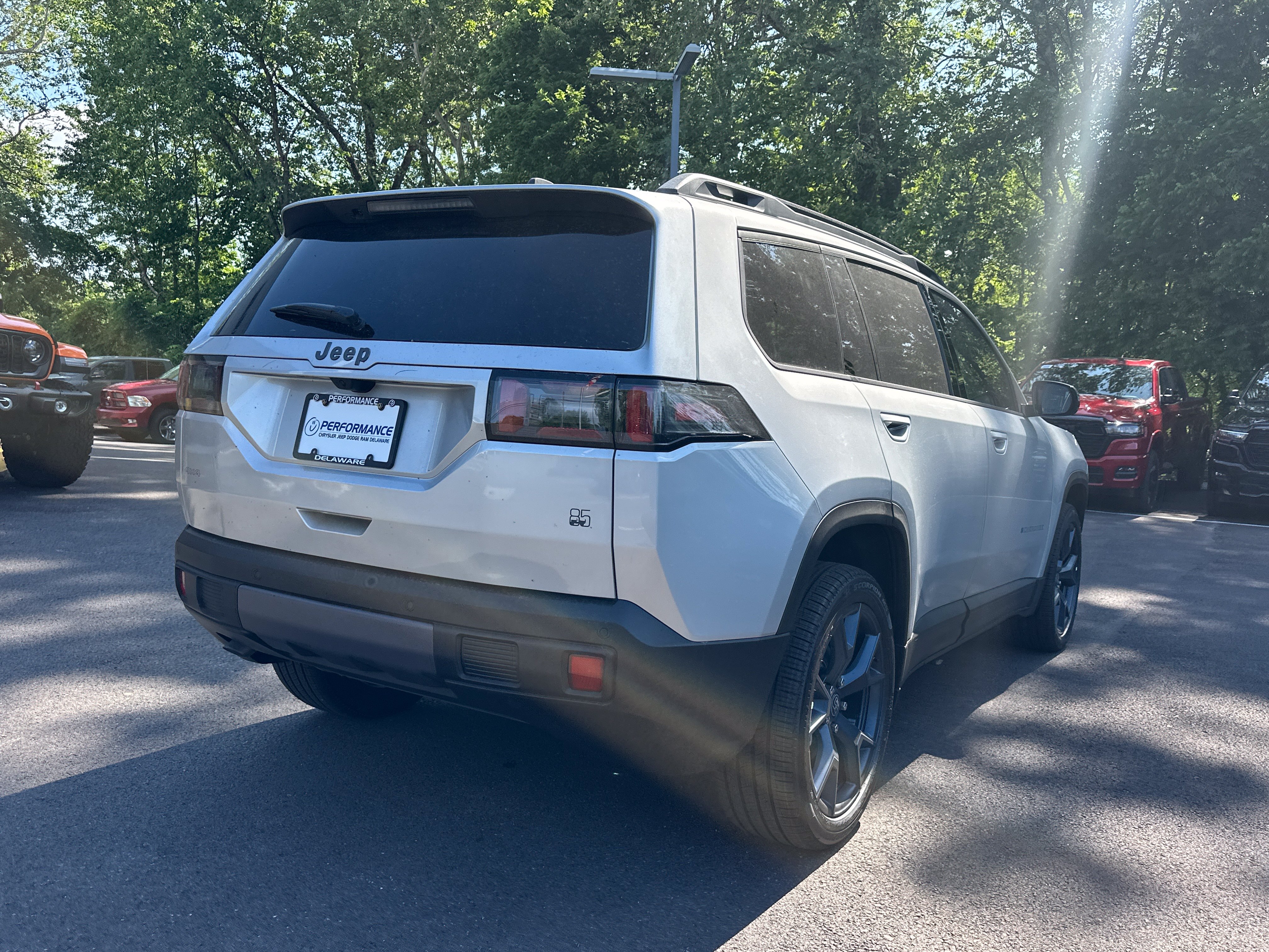 New 2026 Jeep Cherokee Limited AWD/4WD image 17