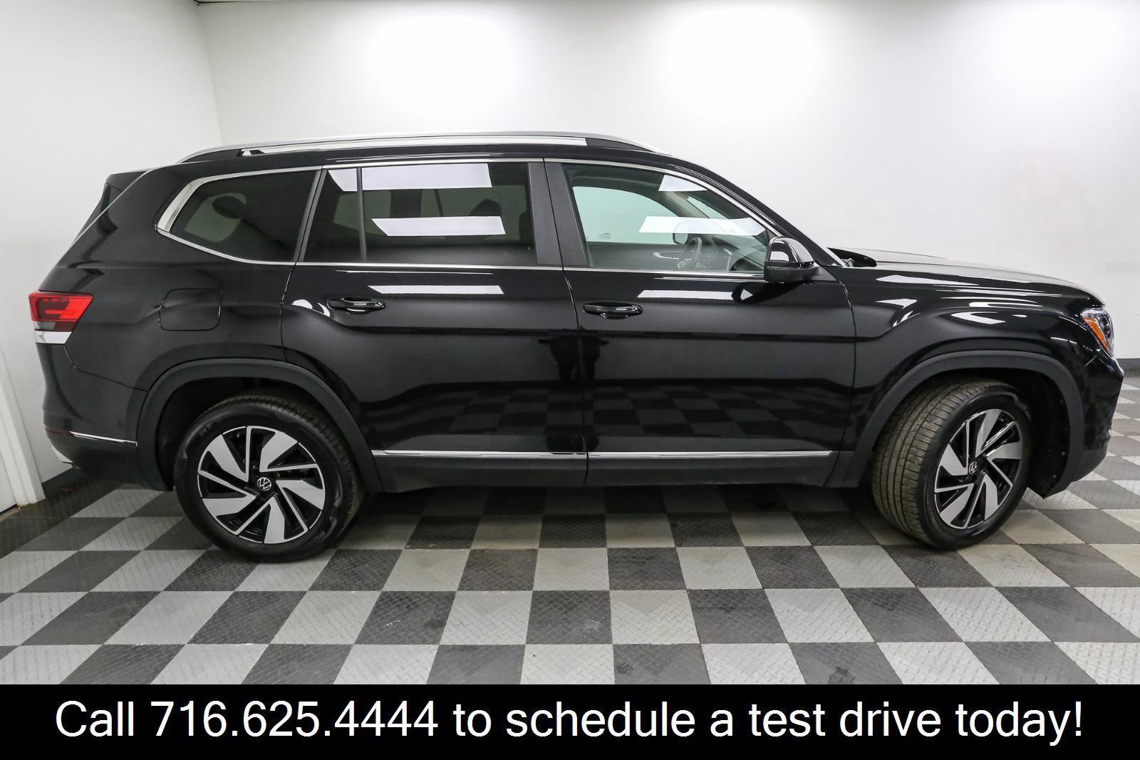 Certified 2025 Volkswagen Atlas SEL AWD/4WD image 9