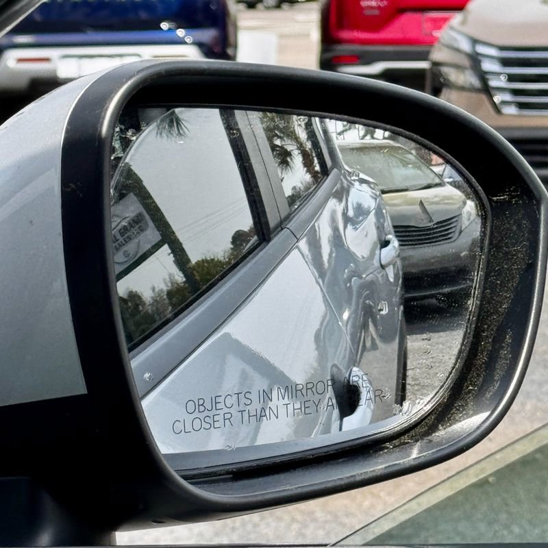 Used 2023 Nissan Rogue SV image 16