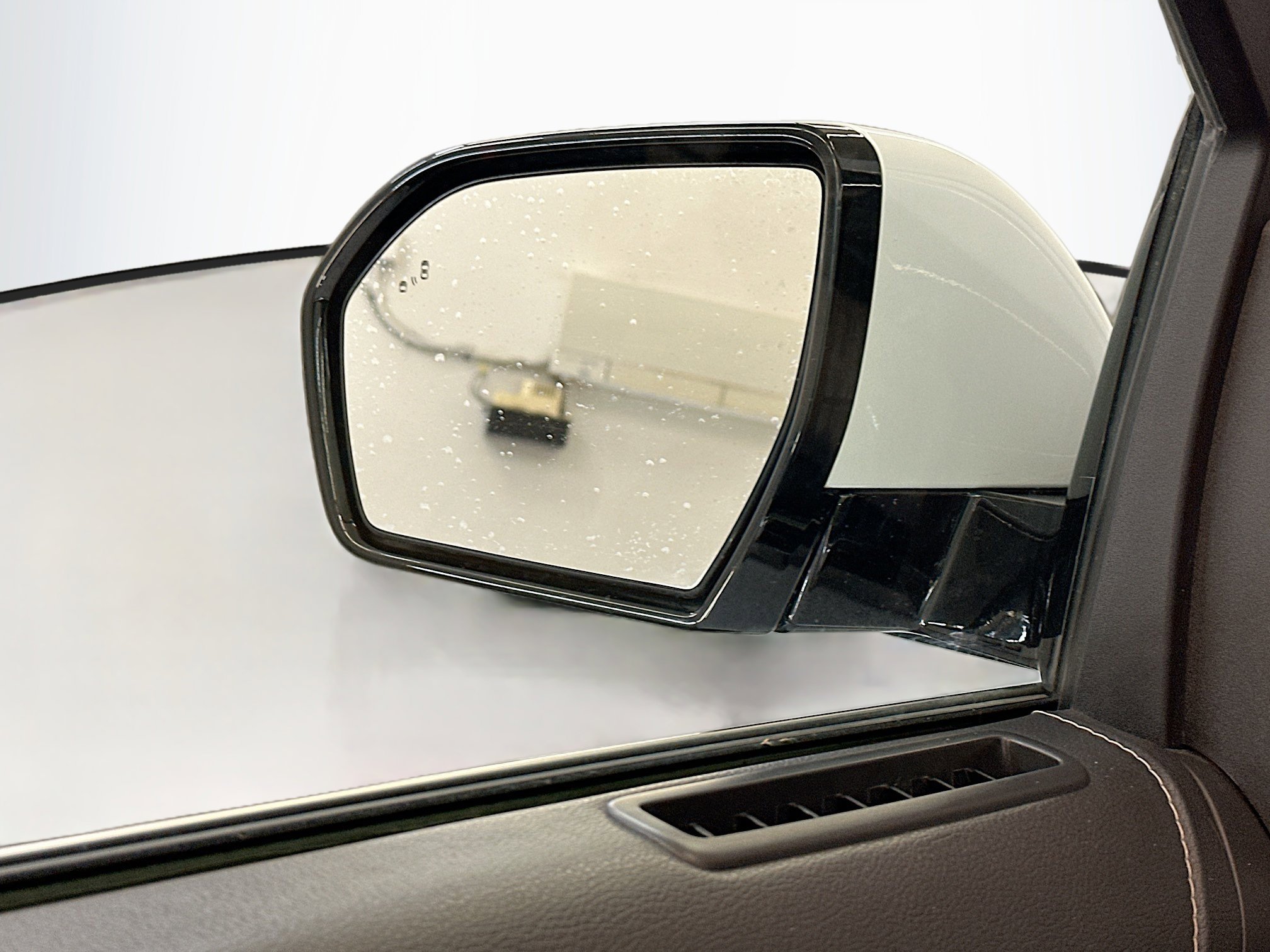 Used 2024 Ford Expedition Max XLT image 16