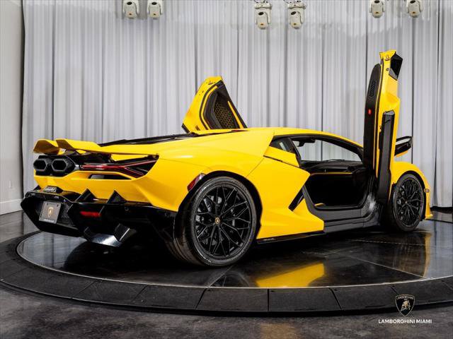 Used 2024 Lamborghini Revuelto AWD/4WD image 22