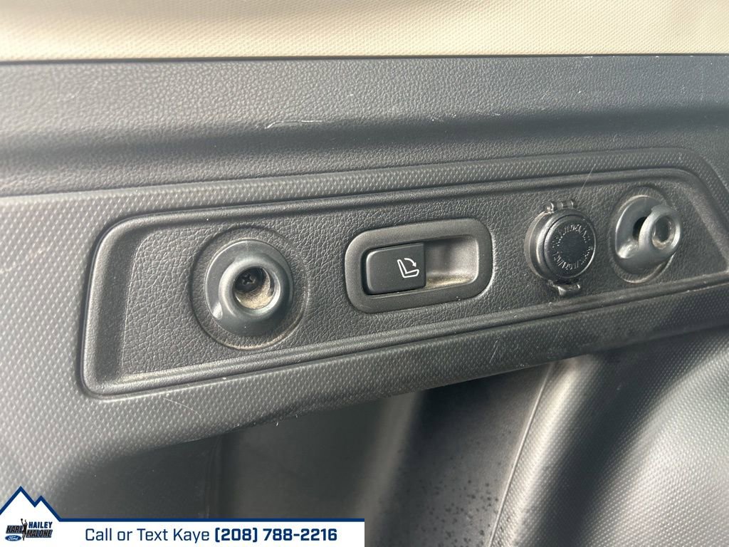 Used 2020 Subaru Forester Touring image 11