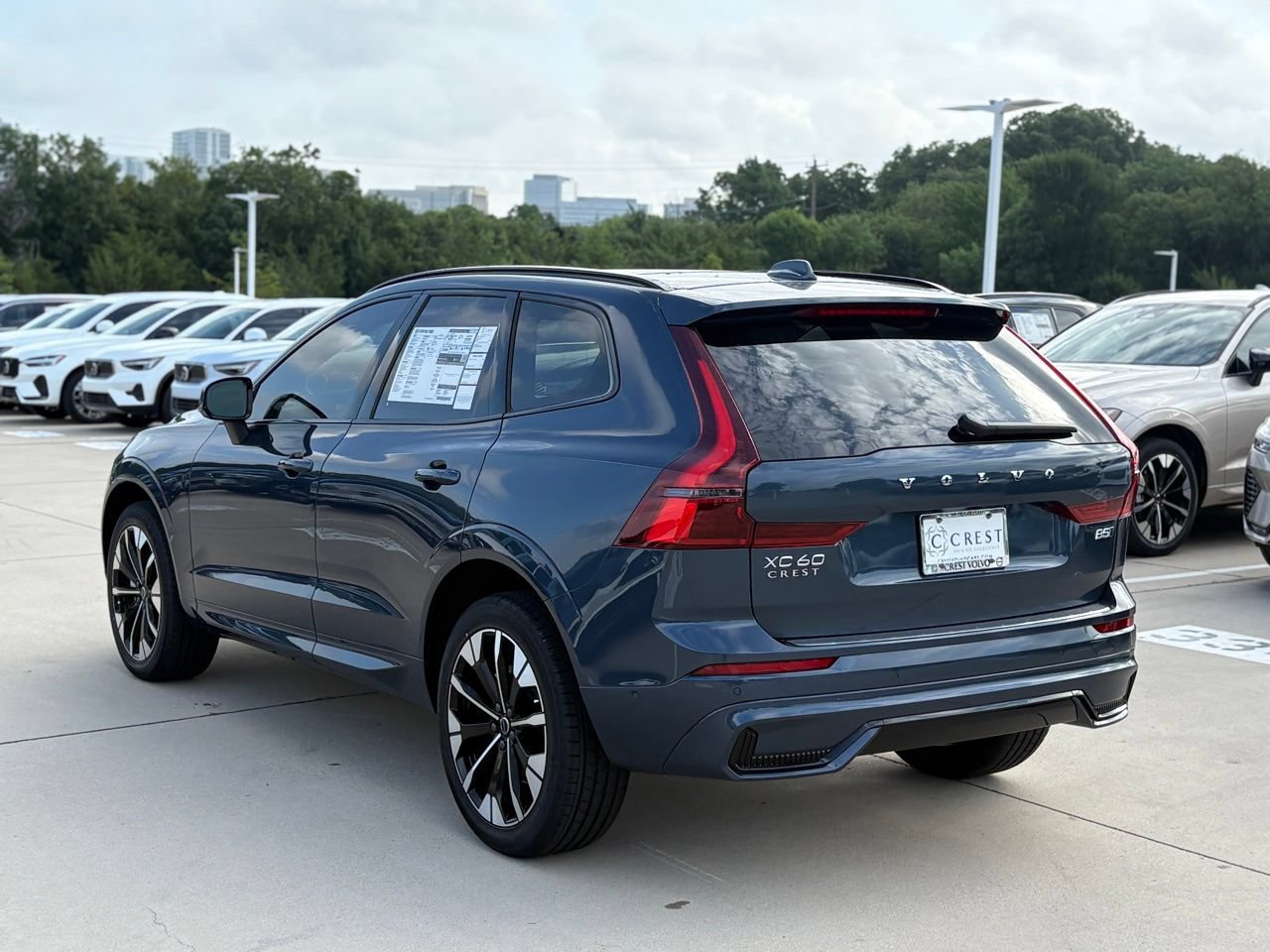 New 2026 Volvo XC60 B5 Plus w/ Protection Package Premier AWD/4WD image 4