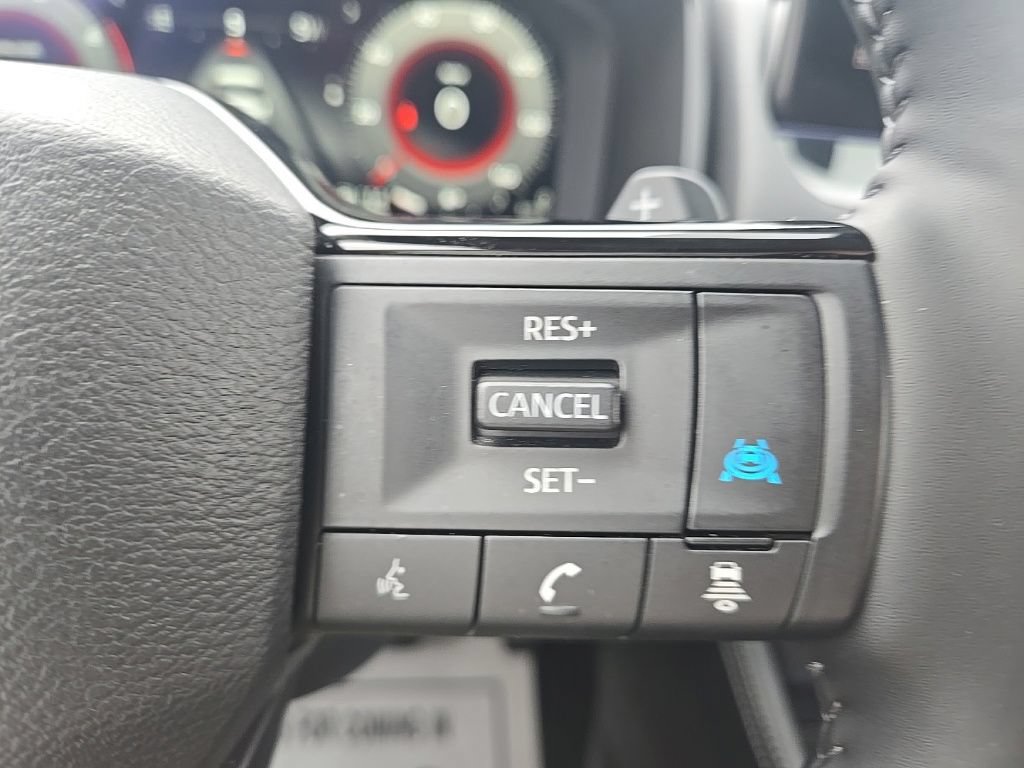 Used 2025 Nissan Rogue Platinum w/ Platinum Premium Package AWD/4WD image 16
