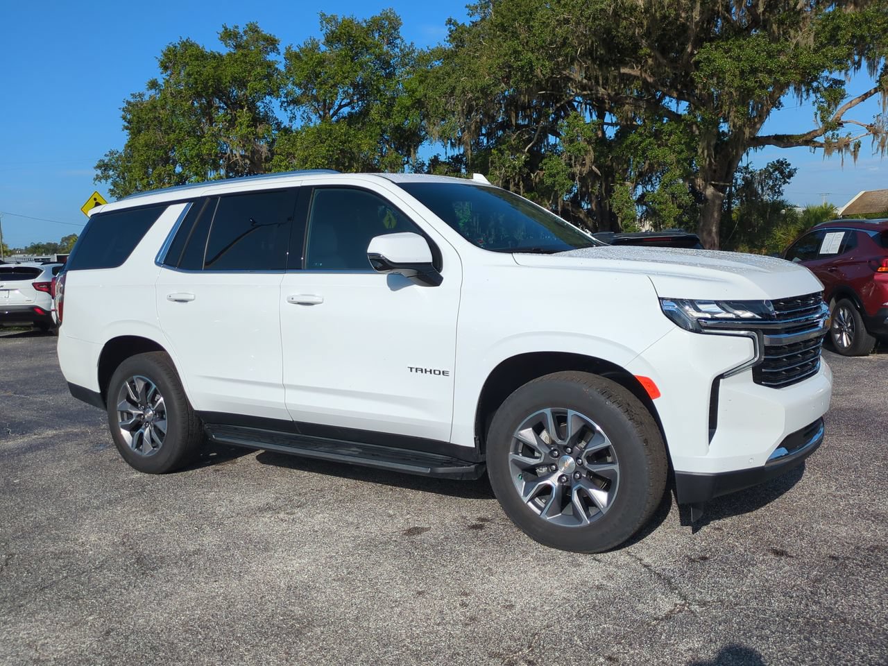 Used 2022 Chevrolet Tahoe LT w/ LT Signature Plus Package RWD image 2