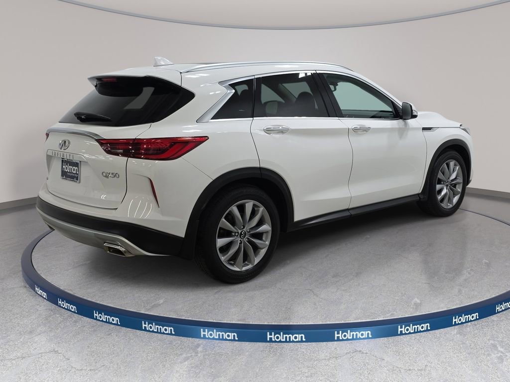 Used 2020 INFINITI QX50 Luxe w/ Cargo Package AWD/4WD image 6