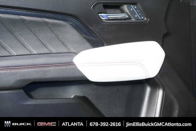 Certified 2024 GMC Canyon AT4X w/ AT4X AEV Edition AWD/4WD image 6
