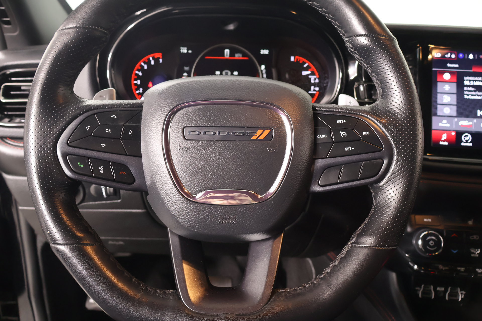Used 2025 Dodge Durango GT RWD image 3