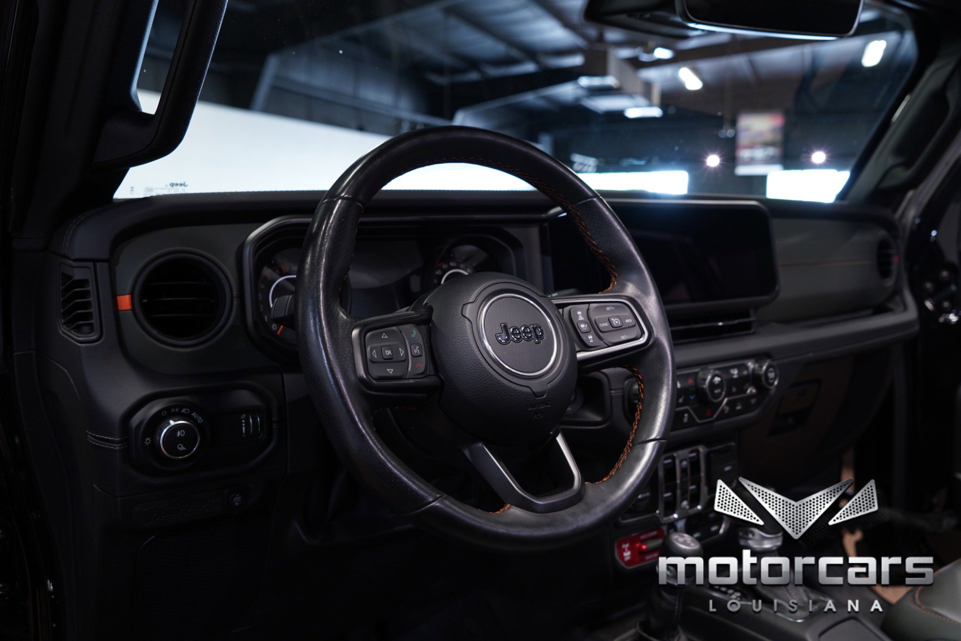 Used 2024 Jeep Gladiator Mojave AWD/4WD image 31