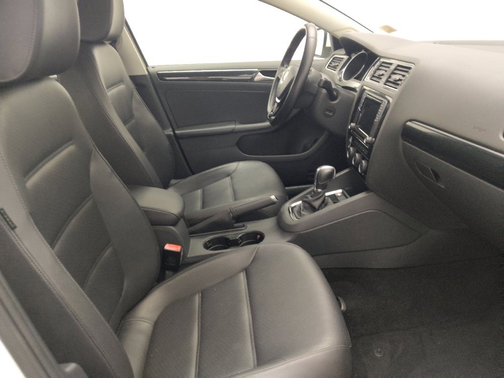 Used 2017 Volkswagen Jetta SEL FWD image 21