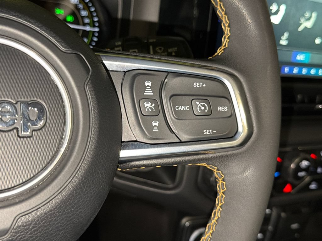 Used 2024 Jeep Wrangler Unlimited Sahara AWD/4WD image 23
