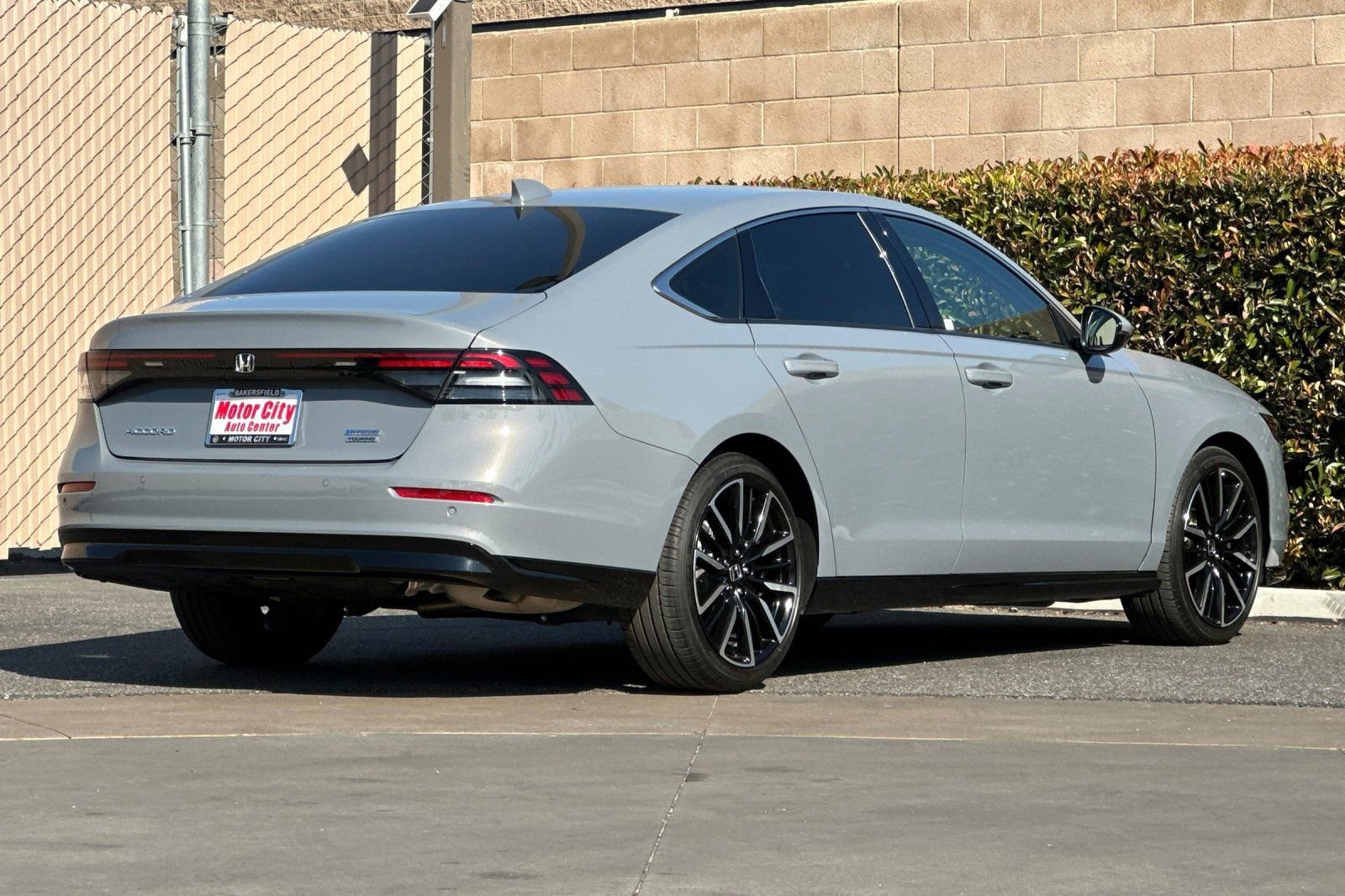 Used 2024 Honda Accord Touring image 4