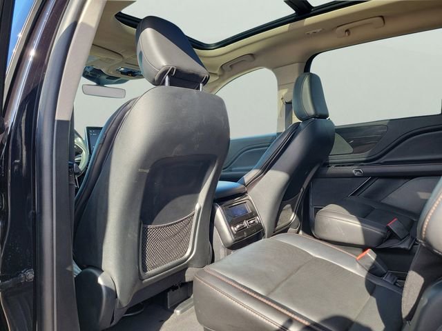 Used 2023 Lincoln Aviator Reserve RWD image 12