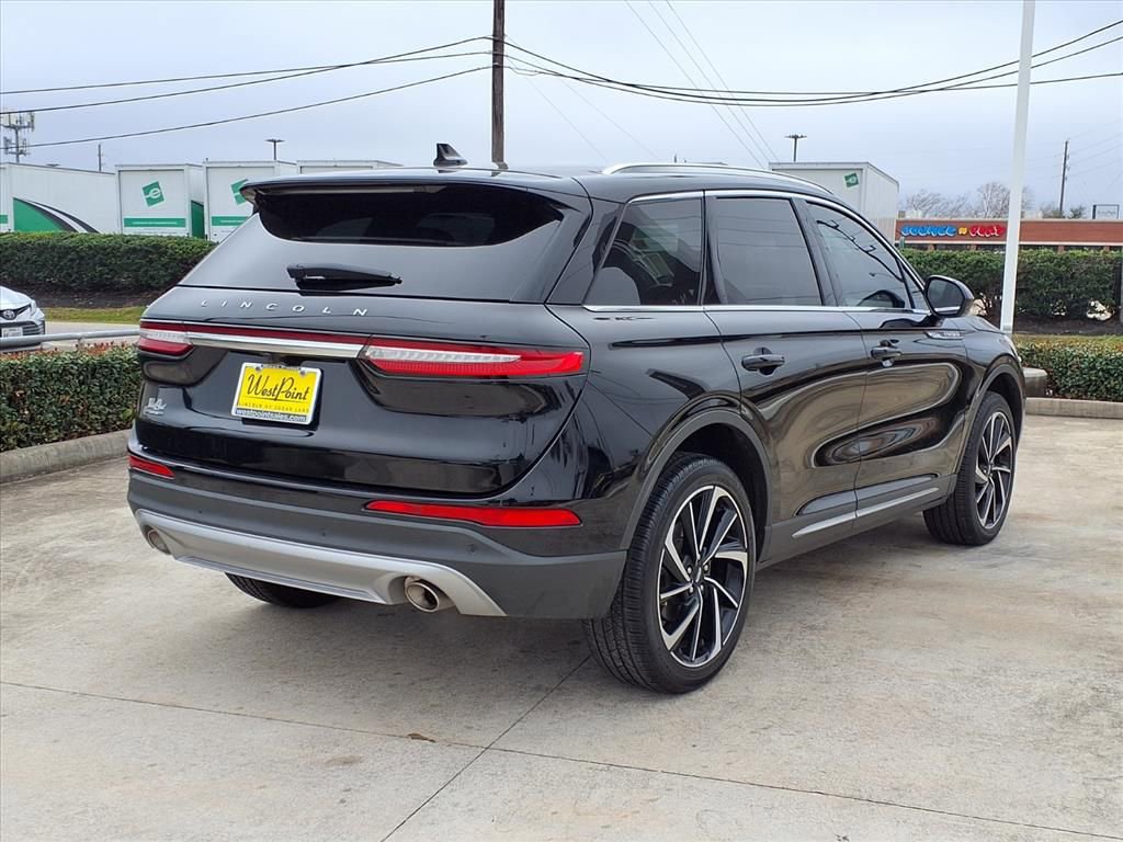 Certified 2024 Lincoln Corsair Reserve FWD image 2