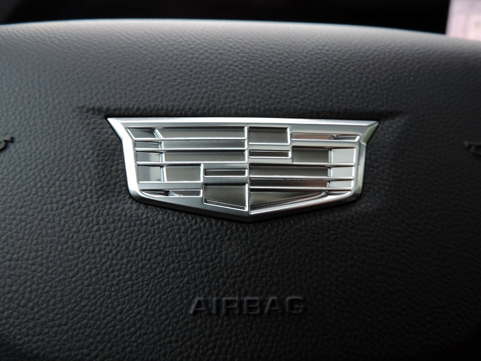 New 2026 Cadillac Optiq Luxury 2 image 23