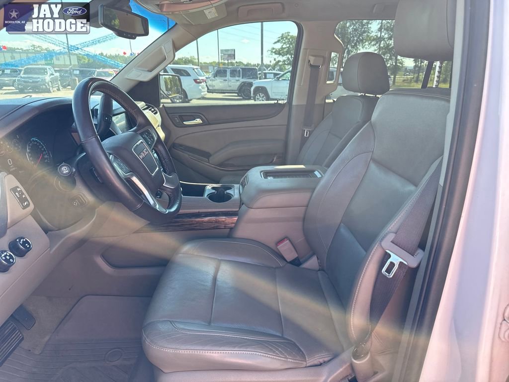 Used 2017 GMC Yukon SLT AWD/4WD image 9