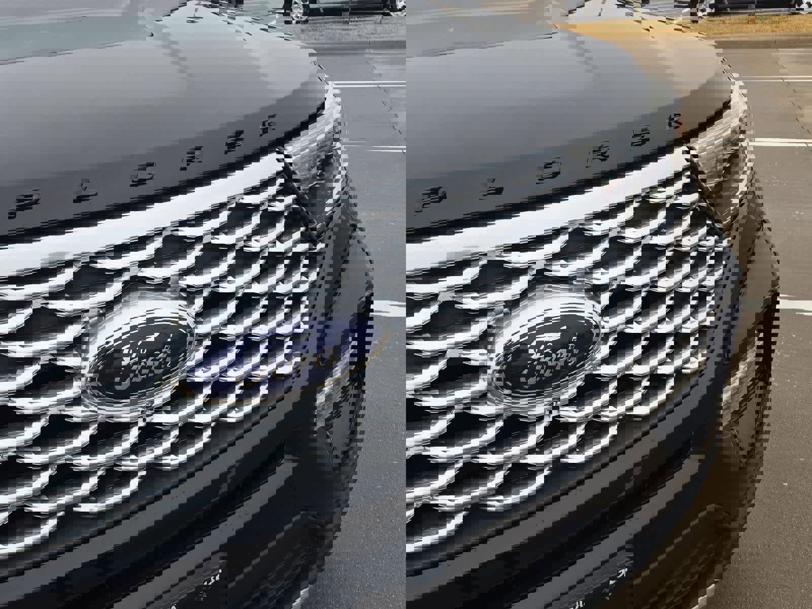 Used 2020 Ford Explorer Platinum w/ Premium Technology Package image 11