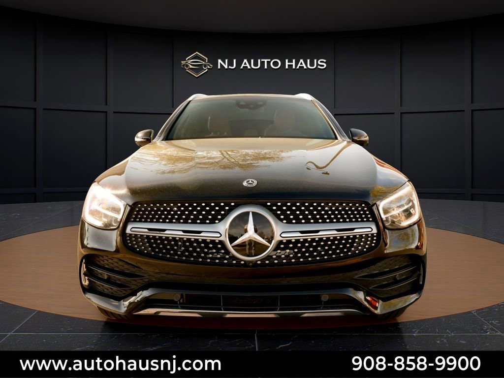 Used 2020 Mercedes-Benz GLC 300 4MATIC image 3
