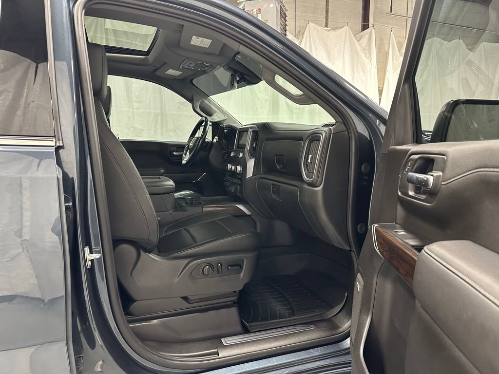 Used 2020 GMC Sierra 1500 SLT w/ SLT Premium Plus Package AWD/4WD image 55