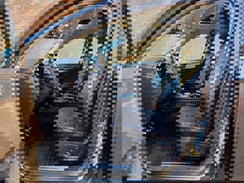 Used 2015 Ford Fusion Titanium image 24