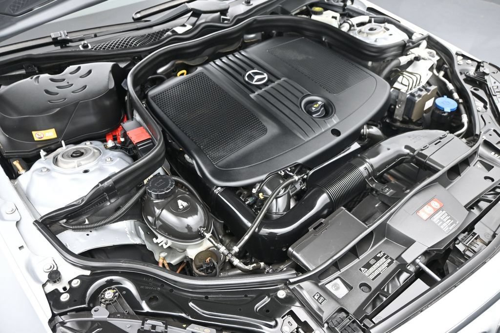 Used 2014 Mercedes-Benz E 250 BlueTEC Sedan image 31