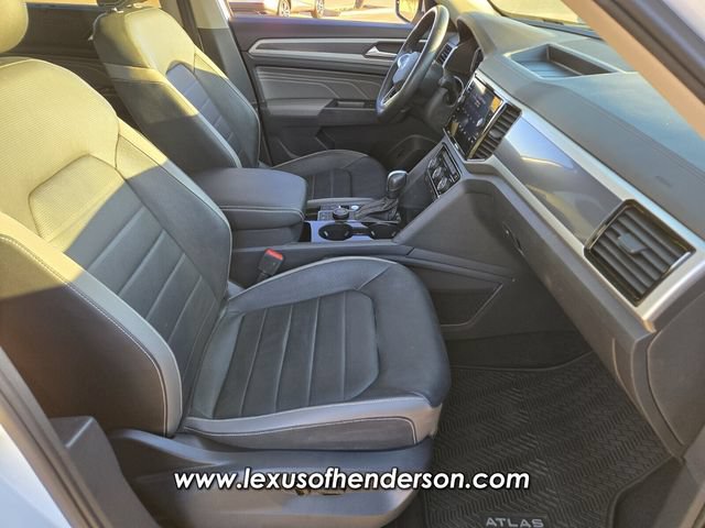Used 2023 Volkswagen Atlas SEL Premium AWD/4WD image 17