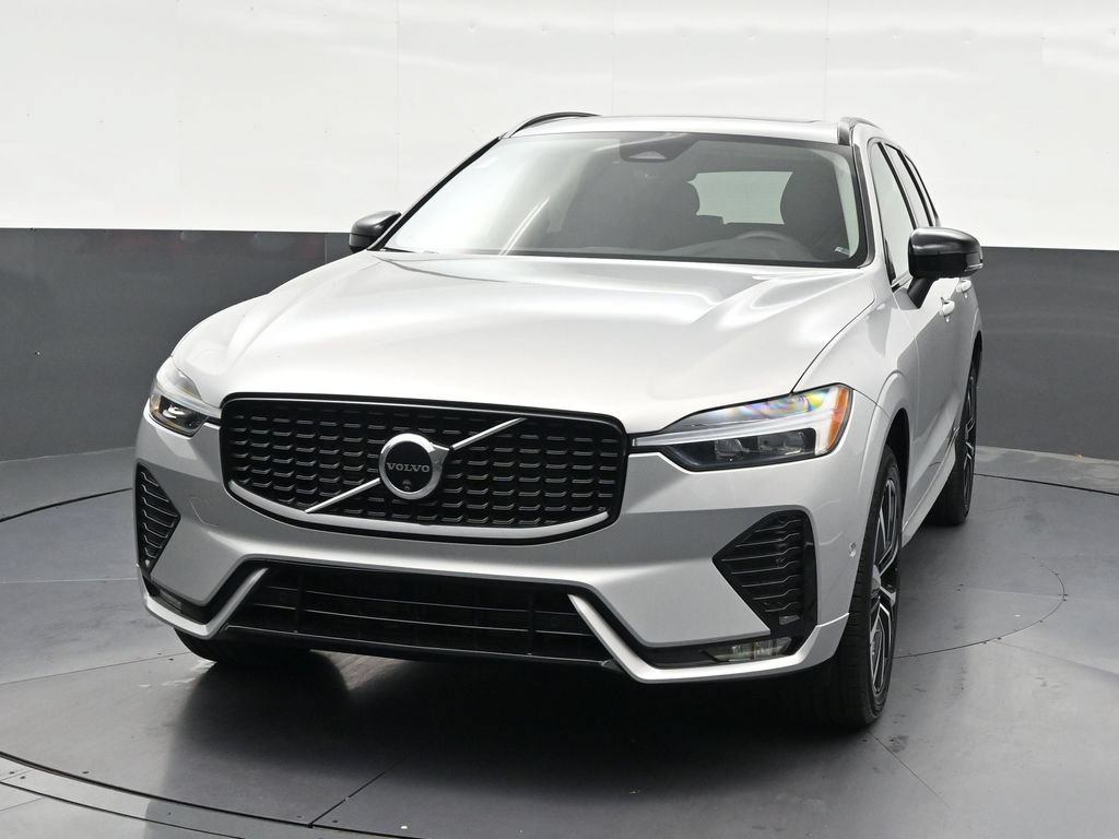 Certified 2024 Volvo XC60 B5 Plus AWD/4WD image 9