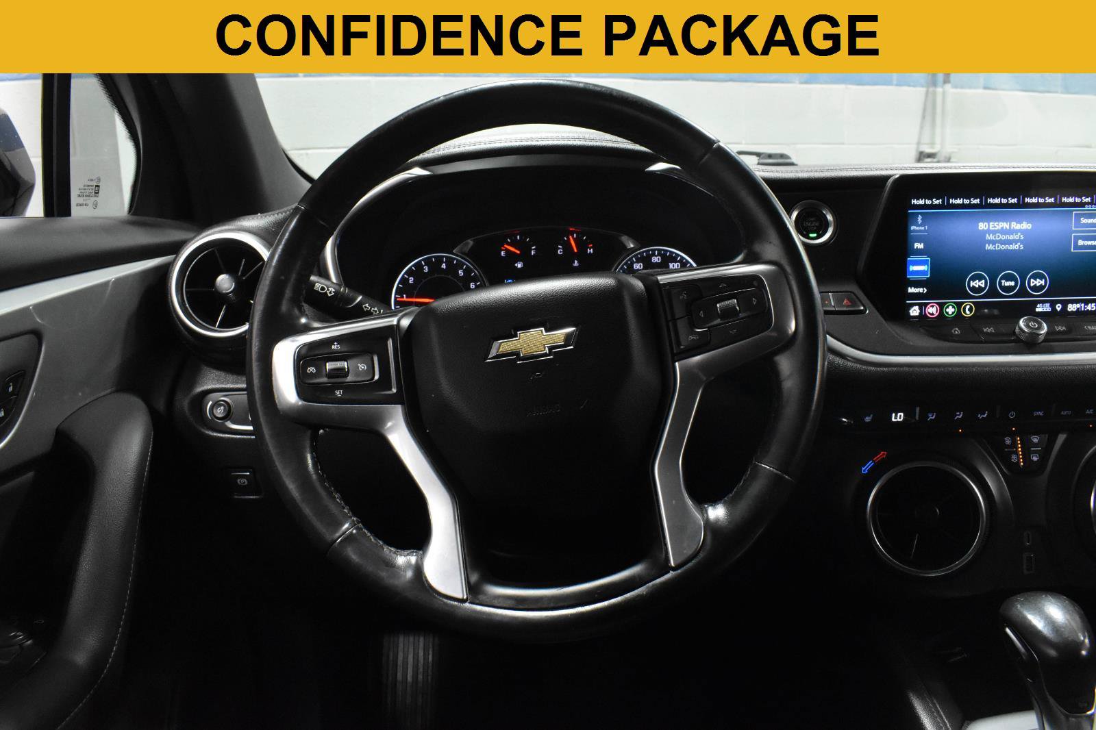 Used 2020 Chevrolet Blazer LT FWD image 3
