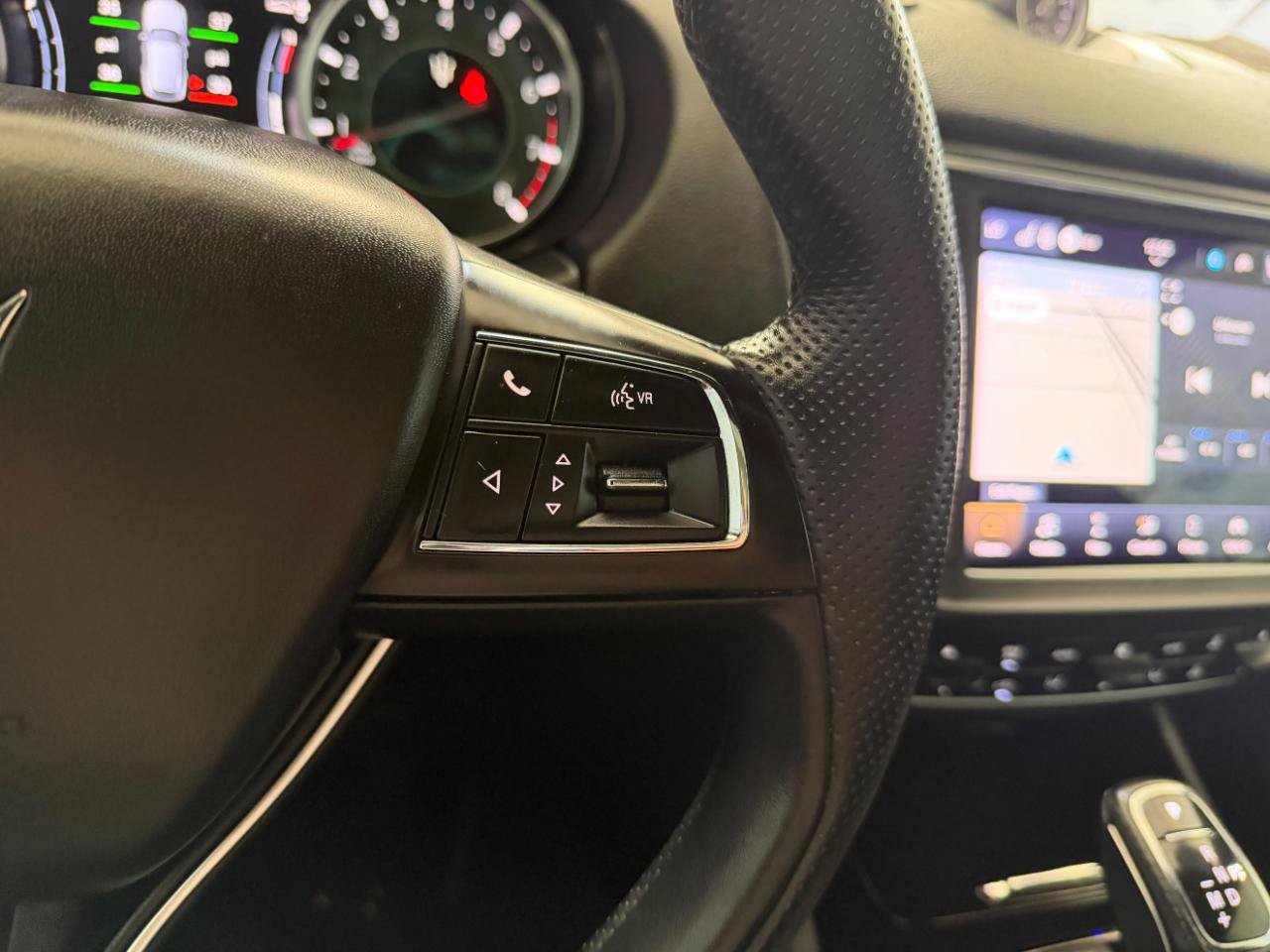 Used 2023 Maserati Levante GT AWD/4WD image 32